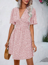 Load image into Gallery viewer, Printed V-Neck Half Sleeve Mini Dress