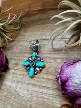 Load image into Gallery viewer, Flower Pendant with Sunderland Gold – Sterling Silver – Native Made by Charles Johnson
