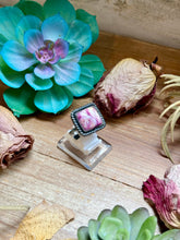 Load image into Gallery viewer, MJ Purple Spiny Oyster Sterling Silver Ring – Square