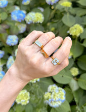 Load image into Gallery viewer, Sunrise Rectangular Signet Ring