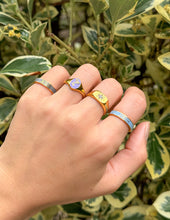 Load image into Gallery viewer, Lavender Flower Signet Ring