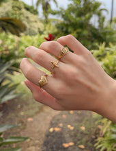 Load image into Gallery viewer, Radiant Heart Ring