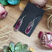 Load image into Gallery viewer, Sterling Silver Purple Spiny Oyster Dangle Earrings – Handmade by Artist Jason Ogg
