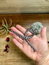 Load image into Gallery viewer, Pearls hair clips