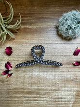 Load image into Gallery viewer, Pearls hair clips