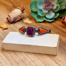Load image into Gallery viewer, MJ Purple &amp; Red Spiny Oyster Sterling Silver Cuff