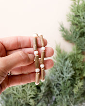 Load image into Gallery viewer, Hazelwood + Pearl || Beaded Necklace ||