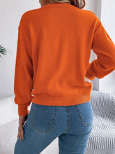 Load image into Gallery viewer, Contrast Round Neck Long Sleeve Sweater