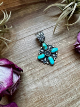 Load image into Gallery viewer, Flower Pendant with Sunderland Gold – Sterling Silver – Native Made by Charles Johnson