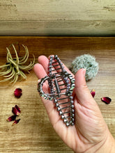 Load image into Gallery viewer, Pearls hair clips
