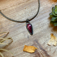 Load image into Gallery viewer, FREE Sterling Silver Pearl Necklace + MJ Purple Spiny Oyster Pendant