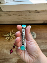 Load image into Gallery viewer, Sterling silver bangle Bracelet with kingman turquoise