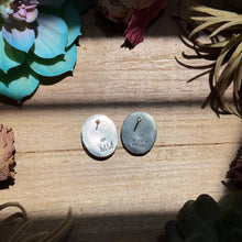 Load image into Gallery viewer, MJ Purple Spiny Oyster Oval Stud Earrings
