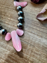 Load image into Gallery viewer, NFR Collection Necklace – 8mm &amp; 14mm Sterling Silver Pearls with Pink Conch Shell – 23"
