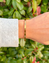 Load image into Gallery viewer, Eternity Gem Cuff Bracelet