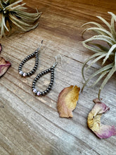 Load image into Gallery viewer, Smaller Sterling saucer Silver Pearls earrings teardrop - With Pink Conch