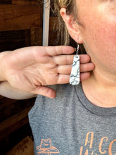 Load image into Gallery viewer, White block white tear drop earrings