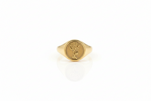 Load image into Gallery viewer, Birth Flower Signet Ring - Personalized Floral Engraving Jewelry