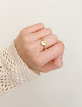 Load image into Gallery viewer, Gold Wildflower Ring