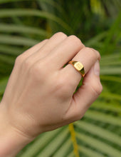 Load image into Gallery viewer, He Is Risen Signet Ring