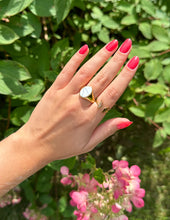 Load image into Gallery viewer, Howlite Stone Ring