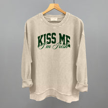 Load image into Gallery viewer, Kiss Me I'm Irish (Arch + Script)