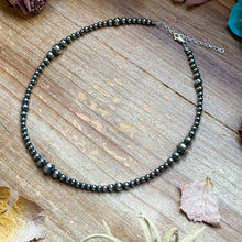 Load image into Gallery viewer, Graduated Sterling Silver pearls choker necklace