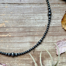 Load image into Gallery viewer, 18 inch Sterling Silver Pearls Graduated Pearl Necklace