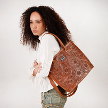 Load image into Gallery viewer, Loyal West Drover Large Bag