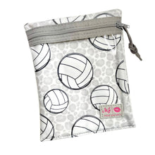 Load image into Gallery viewer, Sport's Multi-Use Clear Front Pouch