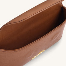 Load image into Gallery viewer, Olivia Eyewear Case - Tan