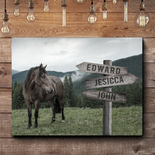 Load image into Gallery viewer, Classic Horse Family Name Sign