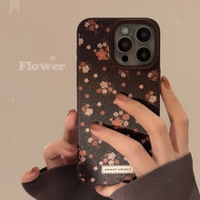 Load image into Gallery viewer, Warm brown gentle small floral iPhone16 mobile phone case Apple 17Pro leather 16 suitable for 13 autumn and winter max retro