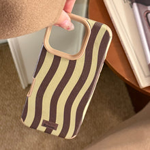 Load image into Gallery viewer, Leather personalized stripes for iphone17 Apple 15promax mobile phone case 14 premium retro 13 generation 16