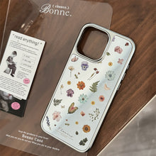 Load image into Gallery viewer, Small fresh flowers are suitable for 16 Apple 15promax mobile phone case iphone17 mirror 13 electroplating hard 15 Huawei