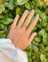 Load image into Gallery viewer, Radiant Heart Ring