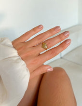 Load image into Gallery viewer, Radiant Heart Ring