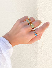 Load image into Gallery viewer, Emerald Green Signet Ring