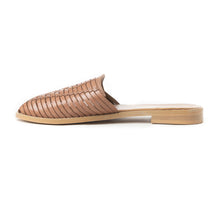 Load image into Gallery viewer, Madrigonna Sandals In Brown