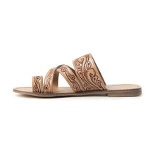Load image into Gallery viewer, Delia Ridge Sandals In Brown