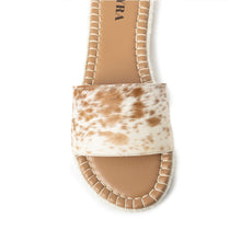 Load image into Gallery viewer, Running Pony Sandals In Brown &amp; White Hairon