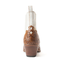 Load image into Gallery viewer, Twin Forks Booties In Brown &amp; White