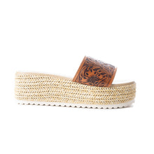 Load image into Gallery viewer, Gloriana Canyon Platform Sandals In Natural