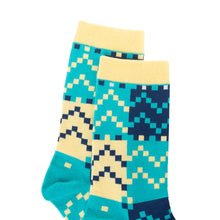 Load image into Gallery viewer, Buttercup Breeze Betty Socks In Blue