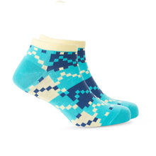 Load image into Gallery viewer, Buttercup Breeze Betty Ankle Socks In Blue