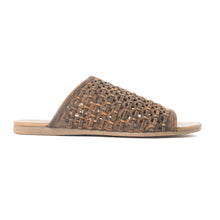 Load image into Gallery viewer, Dawnlace Desert Curve Sandals in Dusty Beige