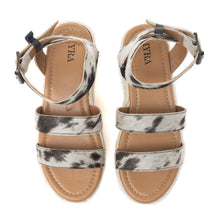 Load image into Gallery viewer, Longhorn Lasso Leather Sandals in Cowprint Hairon