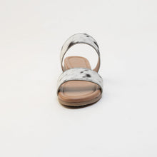 Load image into Gallery viewer, Vaquero Leather Hairon Sandals in Black &amp; White
