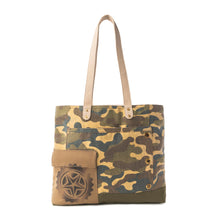 Load image into Gallery viewer, Myra Ranger’s Day Tote Bag in Jungle Camo Green