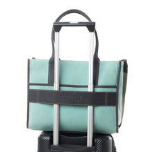 Load image into Gallery viewer, Sel de Mer Tote Bag in Green